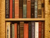 Étagère académique & références bookshelf selection